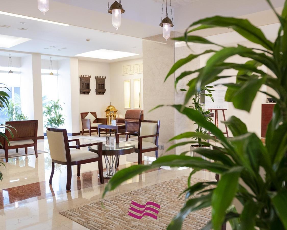 Crowne Plaza Jeddah By Ihg Hotell Eksteriør bilde Interior of the hotel