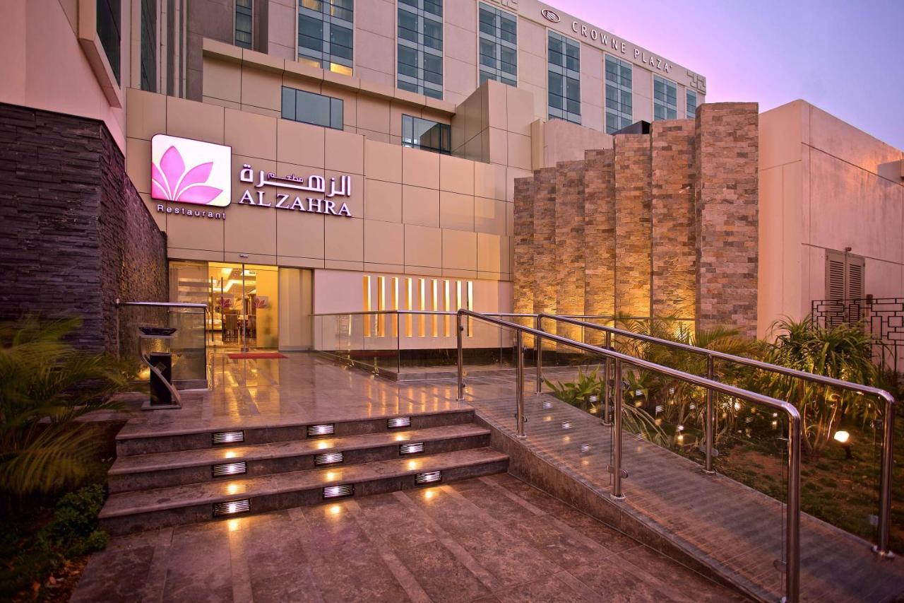 Crowne Plaza Jeddah By Ihg Hotell Eksteriør bilde Al Zahra Hospital